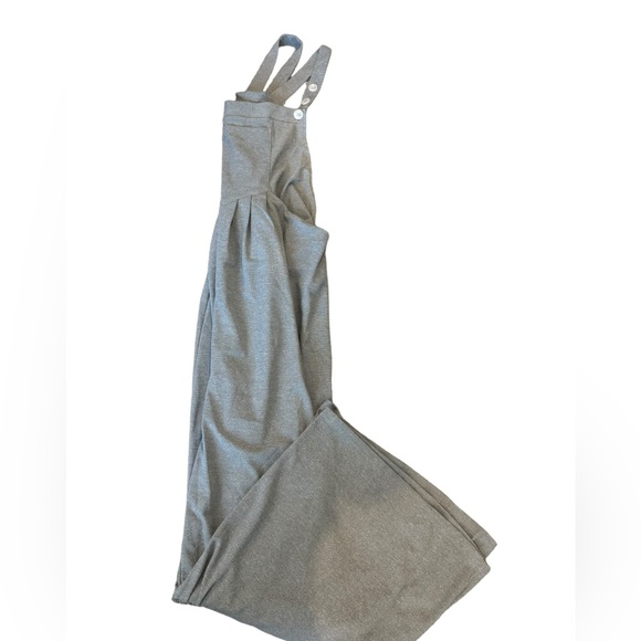 HALARA Gray Sleeveless Jumpsuit with Wide-Leg Design - Picture 2 of 8